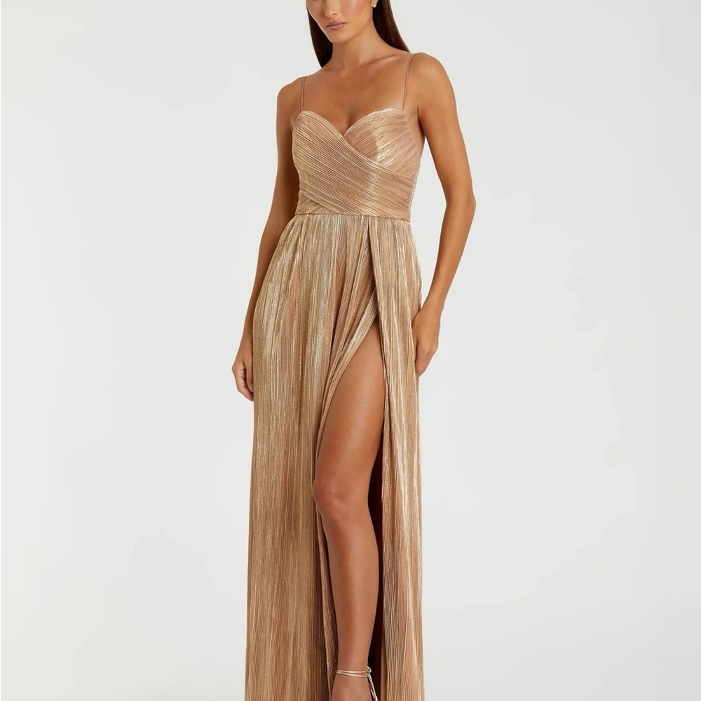 Mac Duggal Gold Metallic Ruched A Line Gown